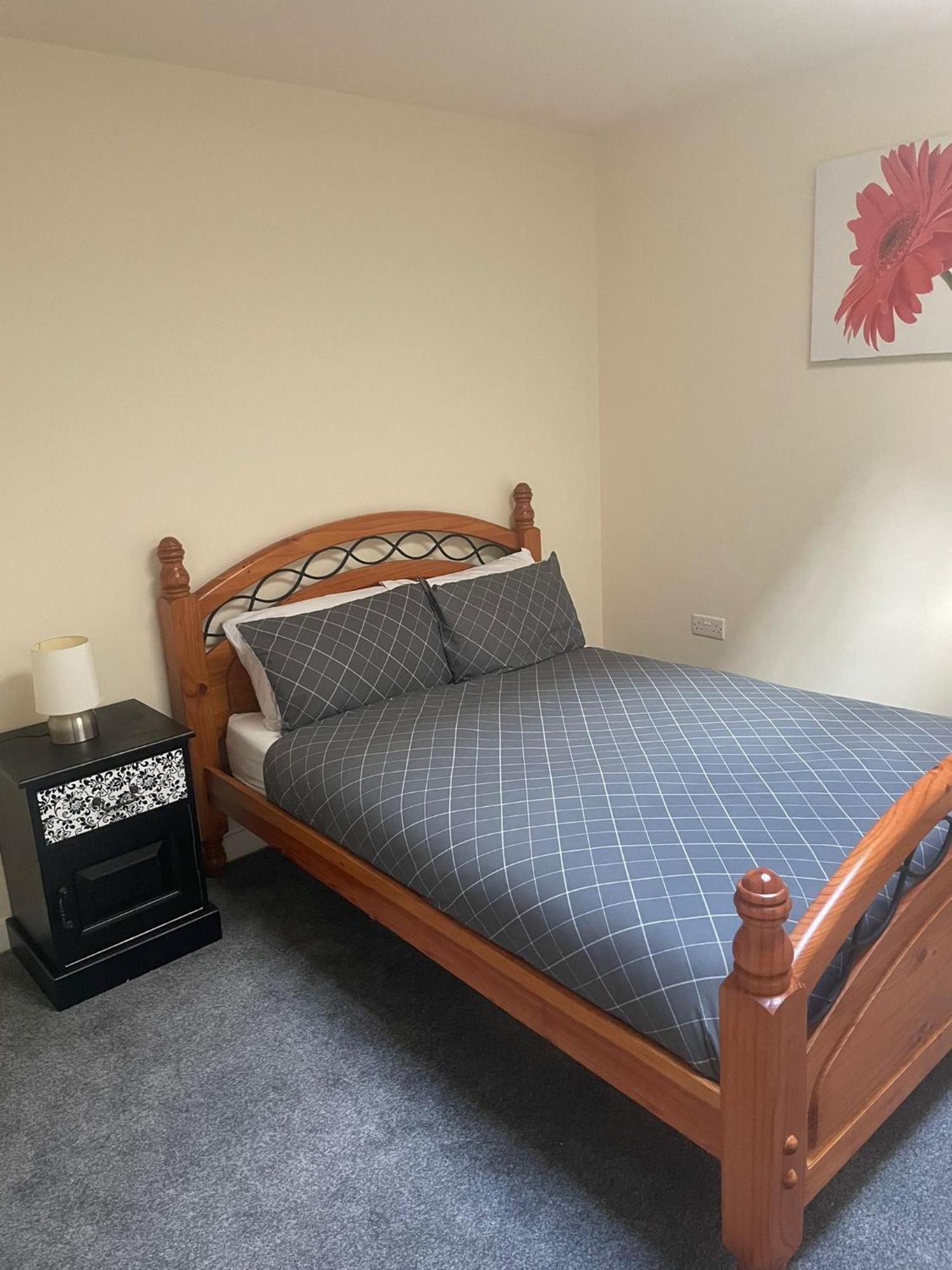 2 Large Bedroom Apartment- Wifi & Parking Fleetwood Exterior foto